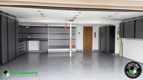 Durable Epoxy Floor and Slat Wall