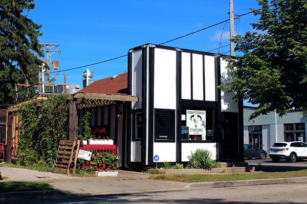 Front of restaurant