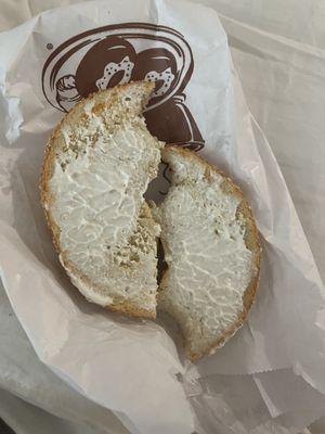 bagel and cream cheese