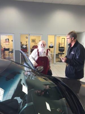 Guess who I ran out of bro at the Nissan Dealership?!?! Jolly old Saint Nick!! IVE BEEN GOOD!