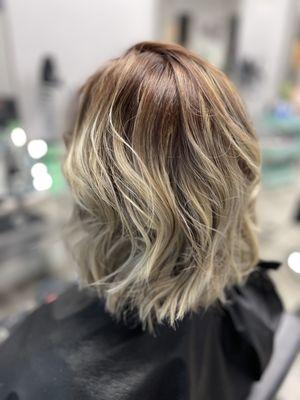 Balayage with root warm root melt