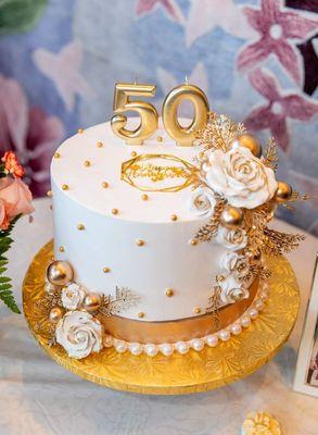 Stunning 50th Golden Anniversary cake!