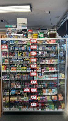 ALL THE VAPES IN THE CASE ARE AT  THE LOWEST PRICE FOR 5 AND 10$