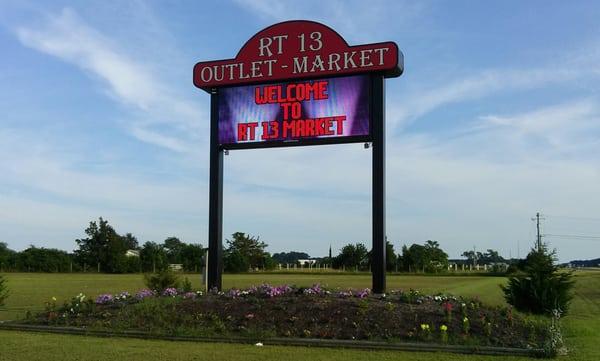 Welcome to Rt 13 Outlet market