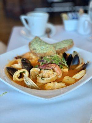 Bouillabaisse - exquisite!!! 11/10!!!