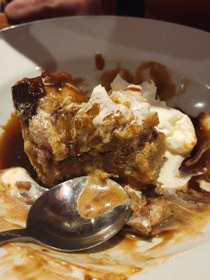 Pecan bread pudding