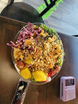 Build your own poke bowl