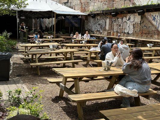 Uncovered Picnic Seating