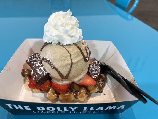 Dolly's Dream OG Liege Signature Waffle w/ coffee ice cream