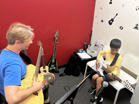 Strum your way to greatness!  Learn guitar with expert instructors in fun, personalized lessons.