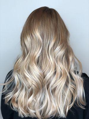 Natural blond by Gwen