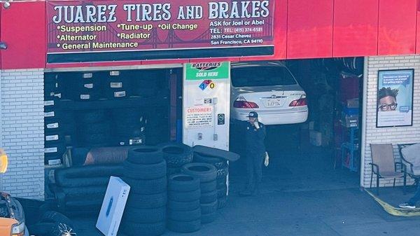 Tires and brakes service station