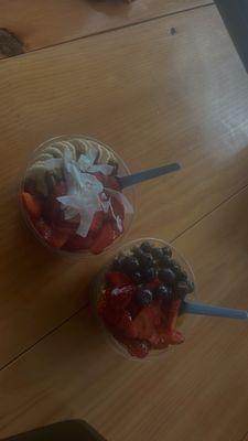 here is the two bowls that we ordered it's Nutella bowl and then I don't know what the other one is  Nutella Acai Bowl