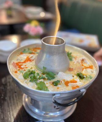 Tom Kha (Coconut Soup) (Large)