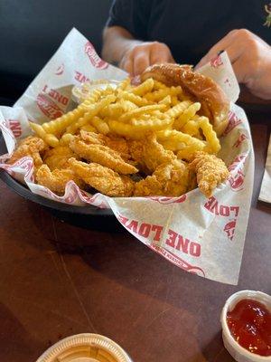 The Caniac Combo - 6 Chicken Fingers