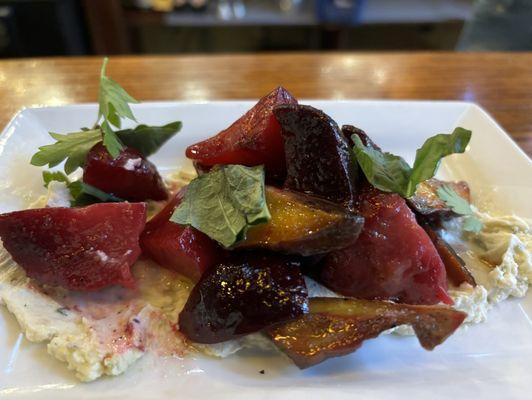 Roasted beet salad