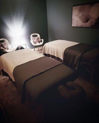 We have a beautiful and relaxing couples massage room.