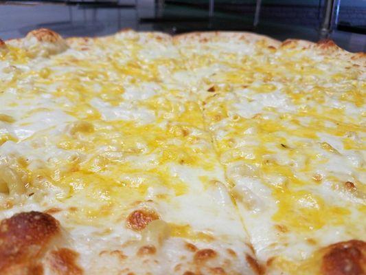 Mac & Cheese Pizza