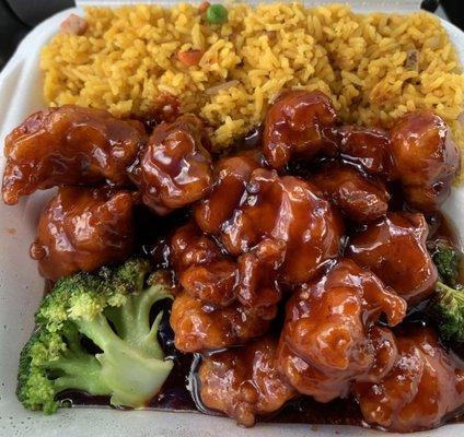 General Tsos chicken (lunch special)