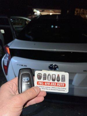 * Duplicate car keys
* Car lock out emergency
* Unlock car doors
* Car keys replacement
* Locksmith for cars
* Mobile car locksmith