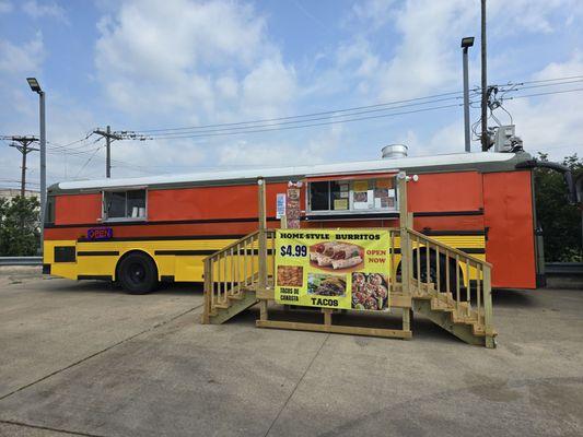 This is the Lady of Zacahuil's Food Truck