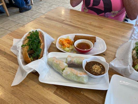 Spring roll Egg roll Vietnamese sandwich