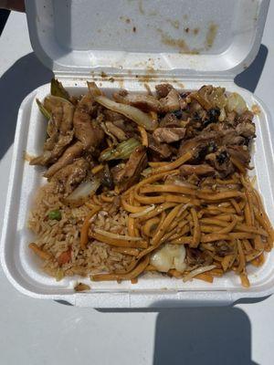 Black pepper chicken with mushrooms and teriyaki chicken fried rice and noodles