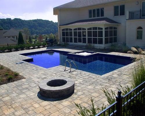 Rectilinear Pool & Spa