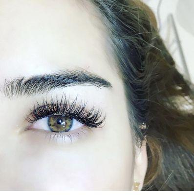 Hybrid eyelash extensions