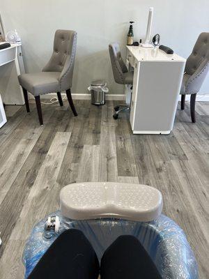 Pedicure station