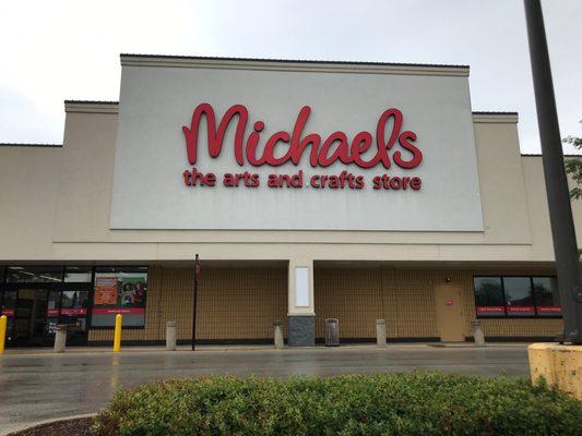 Michael s arts and craft store in Lomard / Downers Grove area