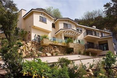 Los Angeles Home for sale! $2,975,000. 4 Bed, 3 1/2 Bath, 3516 Sq/Ft House. Call for showings. 8150 Willow Glen