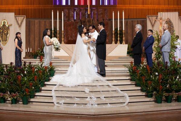 Alonso & Nayeli at St Mary's Church San Francisco