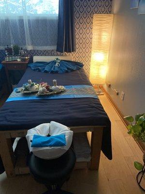 Massage table