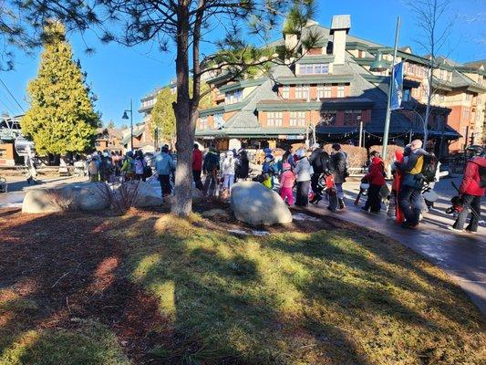 Christmas break is here, and it's crowded! We're out! This is the line to get on the gondola