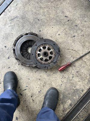 Extracted damaged clutch plate