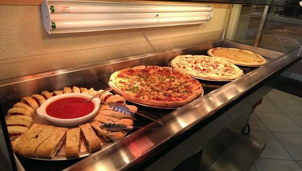 lunch pizza buffet, Monday to Saturday,11;30/1;30