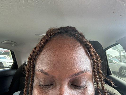 Eyebrow thread