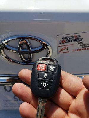 Giddyup locksmith offer Toyota car key replacement service at an affordable cost .