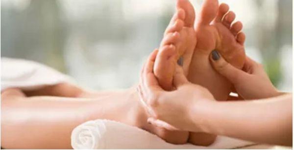 reflexology session