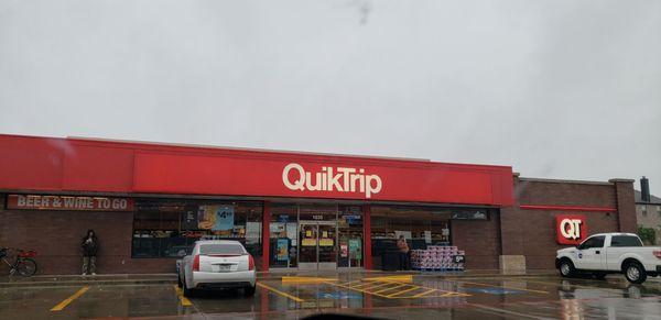 Front of Quick trip.