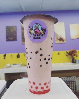 Strawberry  smoothie with strawberry  boba