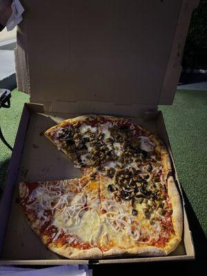 Pizza with incorrect toppings.