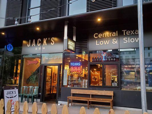 Front of Jack's BBQ in SLU