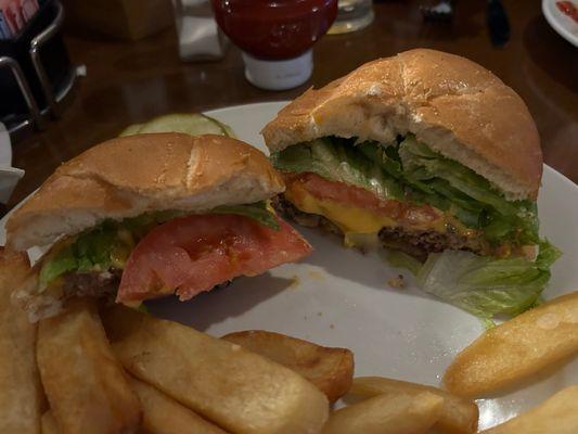 Red Door Cheeseburger