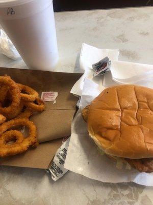 Steak sammich & onion rings