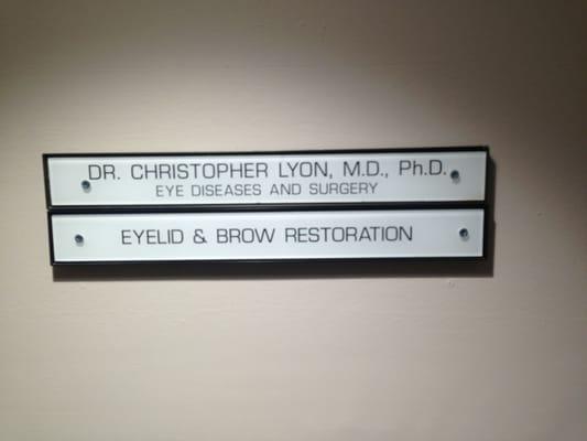 Eyelid & brow restoration