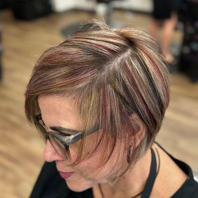 Multidimensional color with highlights and lowlights