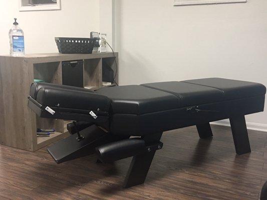 Therapy Bay-Adjusting Table