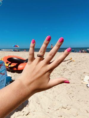 Beach Nails Gel Manicure